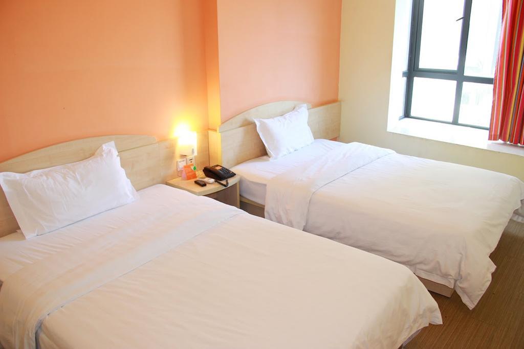 7Days Premium Chongqing Hongqihegou Hotel Exterior photo